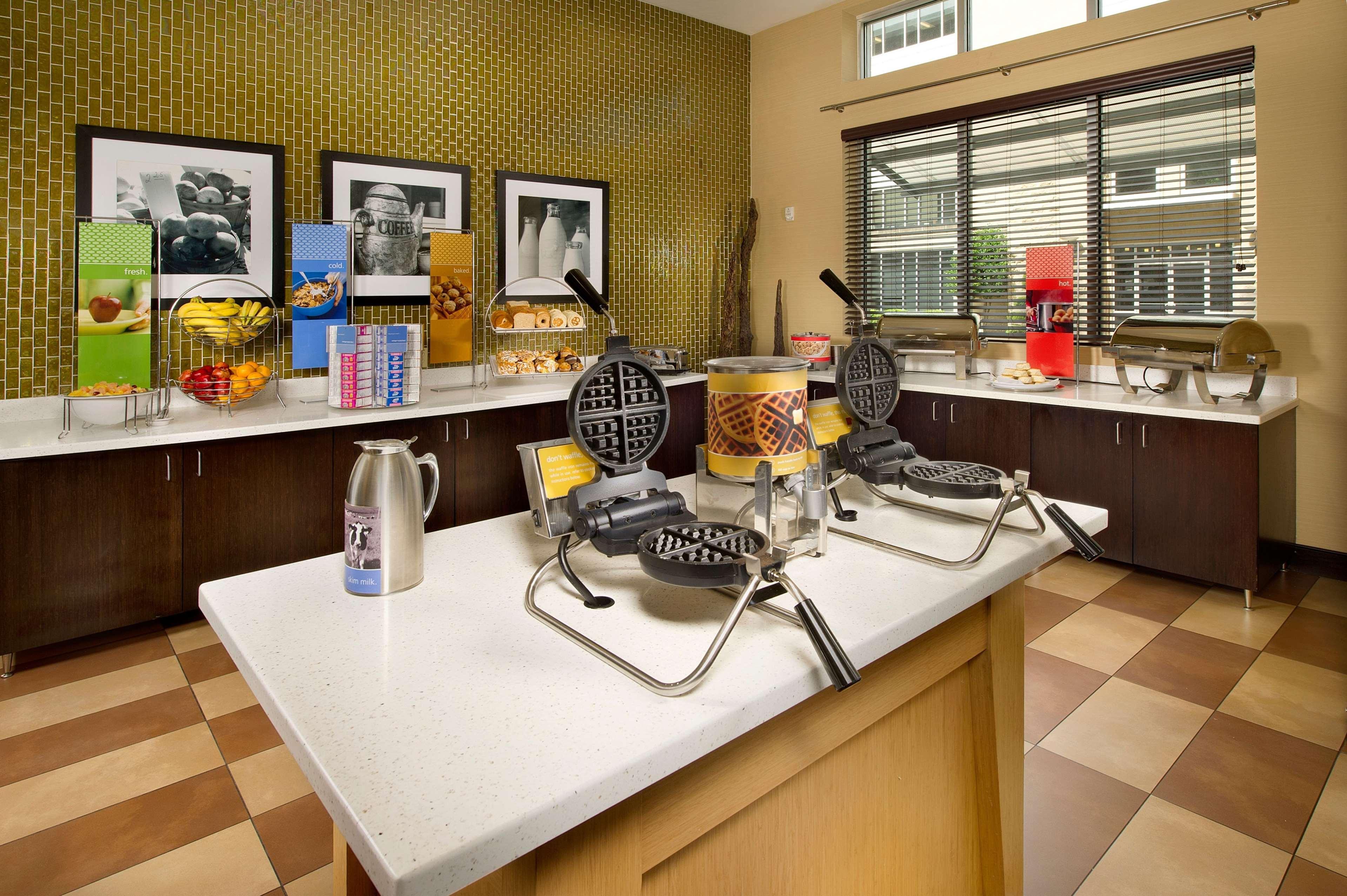 Hampton Inn & Suites Chattanooga Downtown Bagian luar foto