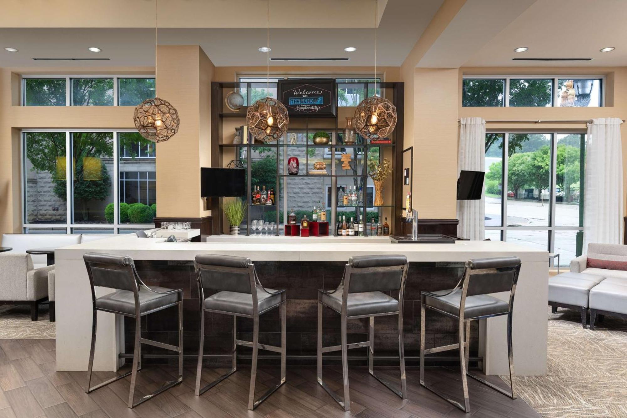 Hampton Inn & Suites Chattanooga Downtown Bagian luar foto
