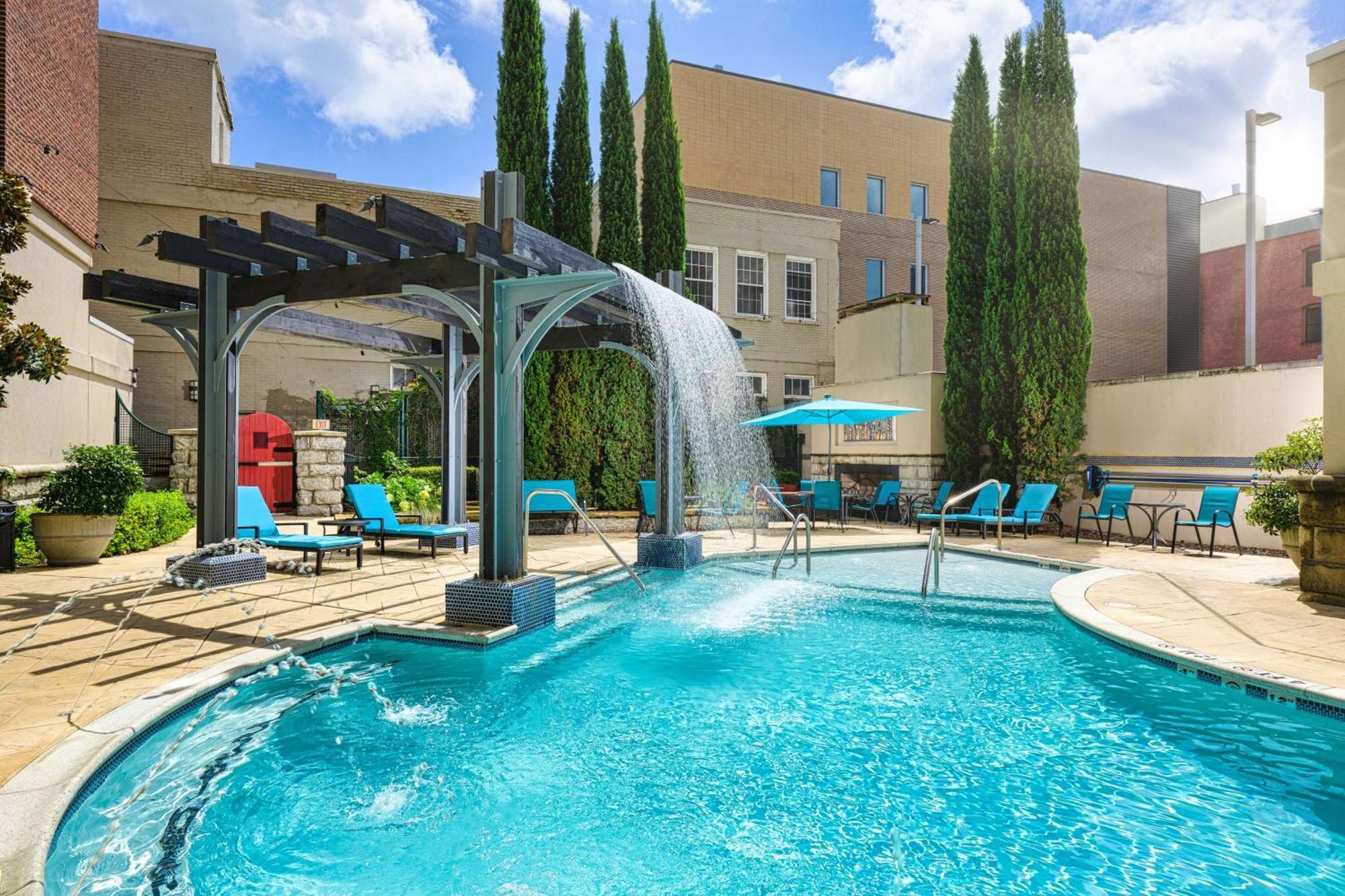Hampton Inn & Suites Chattanooga Downtown Bagian luar foto